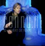 11-01-2003 Adam Curry at Rijkevorsel, Belgium. January 11, 2003.

[keywords]Posed, Fountain[/keywords]